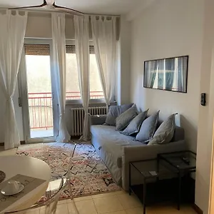  Appartamento Viale Pascoli Due Italia